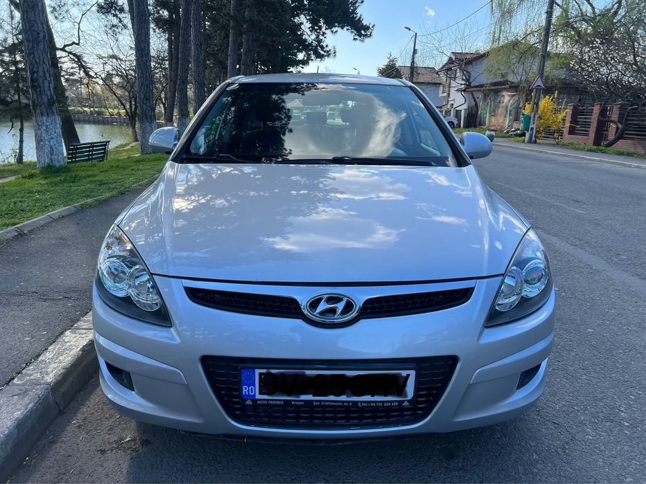 hyundai i 30 an 2010,benzina 1.4