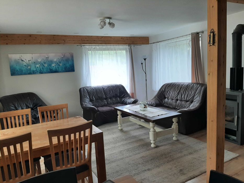 Casă la tara,6375 m2 grădină/ teren, in granita cu padurea