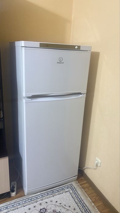 Продаю Холодильник