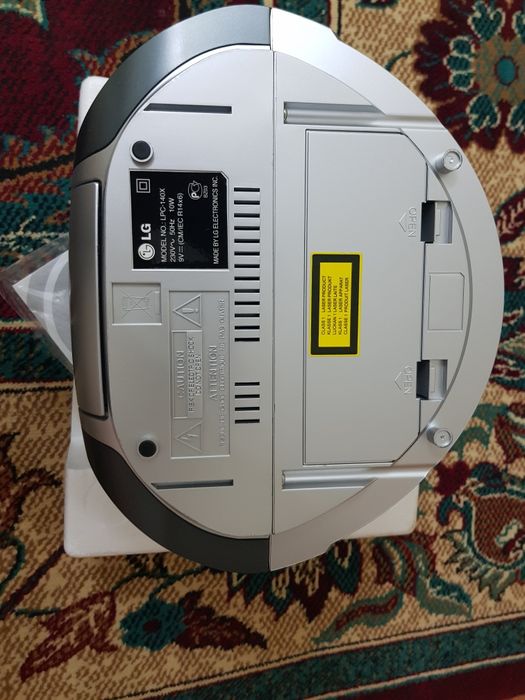 Переносная магнитола с CD