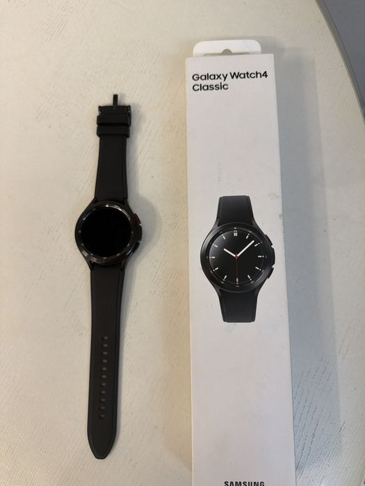 Продам срочно Samsung Часы версия 4