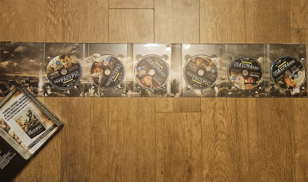Serial The Pacific - set 6 dvd-uri +bonusuri