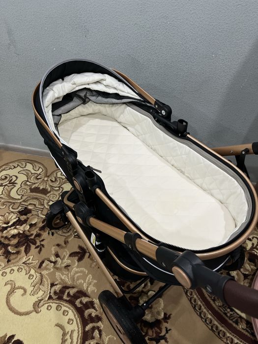 Продам коляску 3в1
