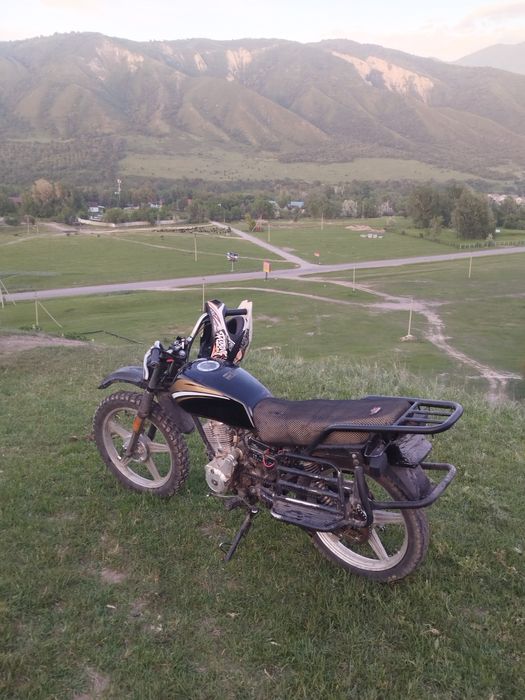Продам мотоцикл Suzuki gsx150cc