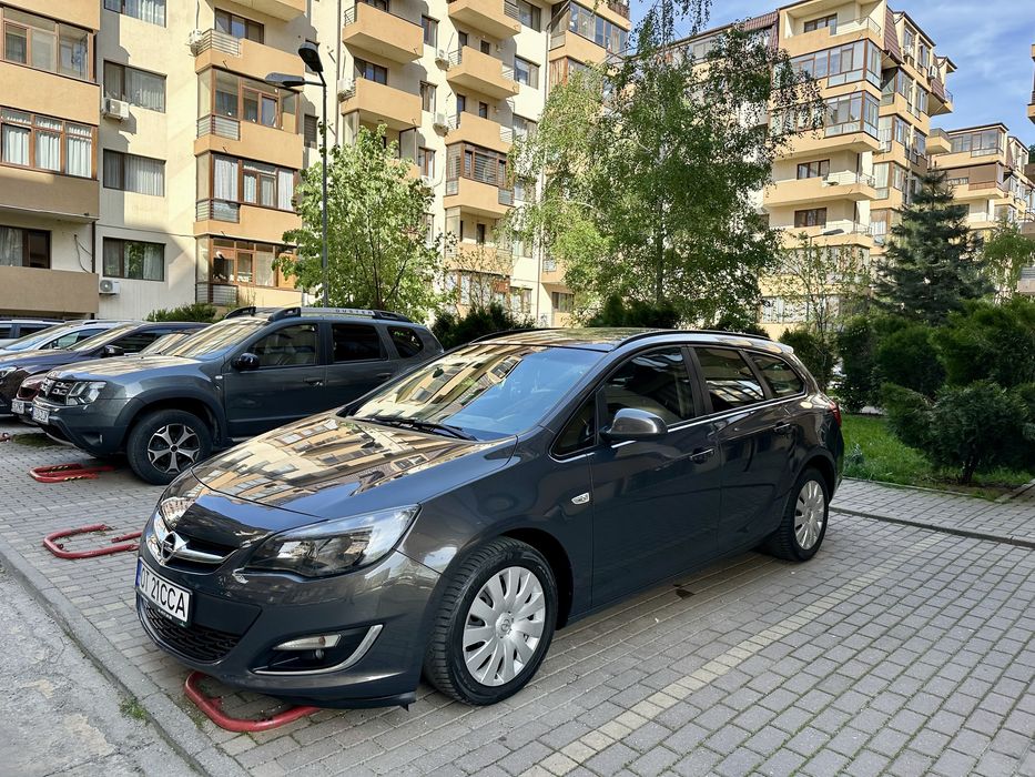 Vand opel astra j soprt tourer an 2014 motor 1.7 diesel