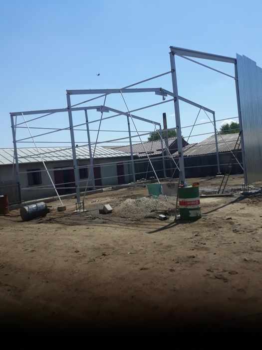 Hale  ferme  structuri  metalice  din profile  ipe și din țeava