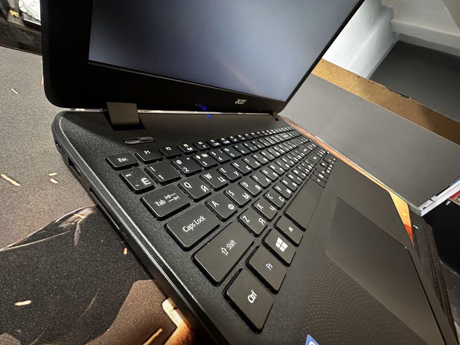 Ноутбук офисный Acer