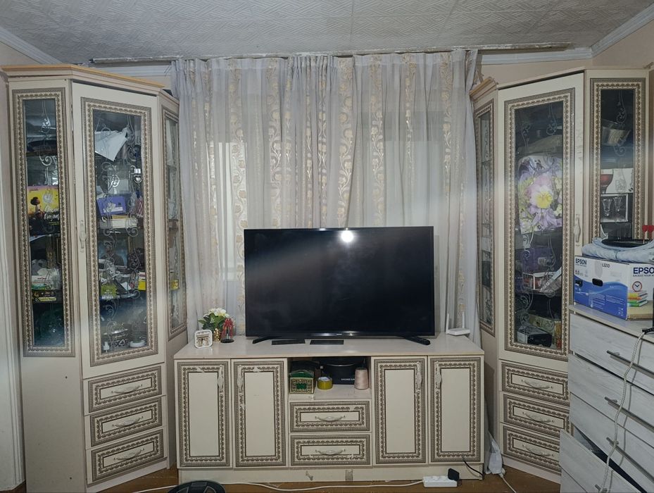 Продаётся стенка в хорошем состояние