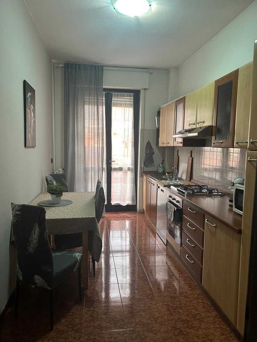 Дава се под наем Четиристаен апартамент в София, Надежда 2 - 140 кв.м за 139.23 € - Снимка #3