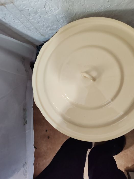 Продам кастрюлю большую