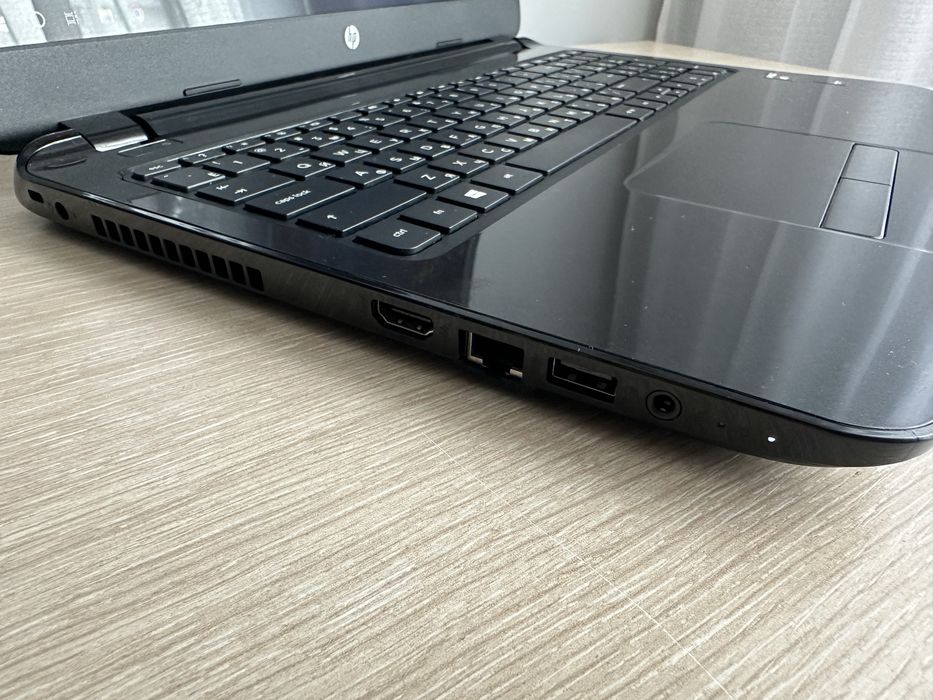 Ноутбук HP Core i5, 8GB, 512GB SSD, 2 видеокарты