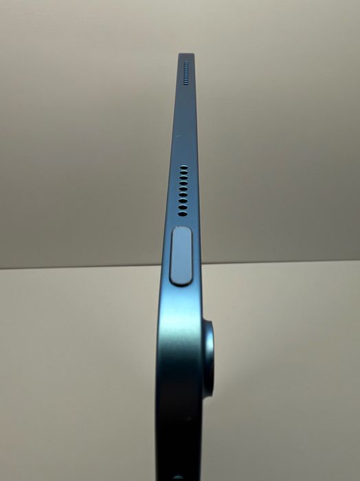 Carcasa cu baterie iPad A16 A3354 WiFi Blue Impecabila