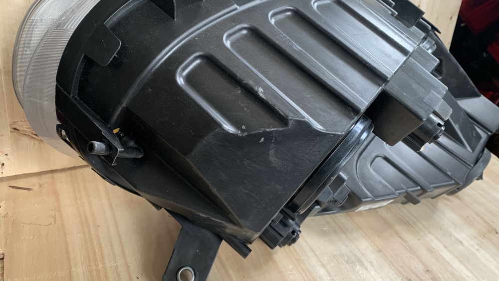 Фар за Фиат Добло