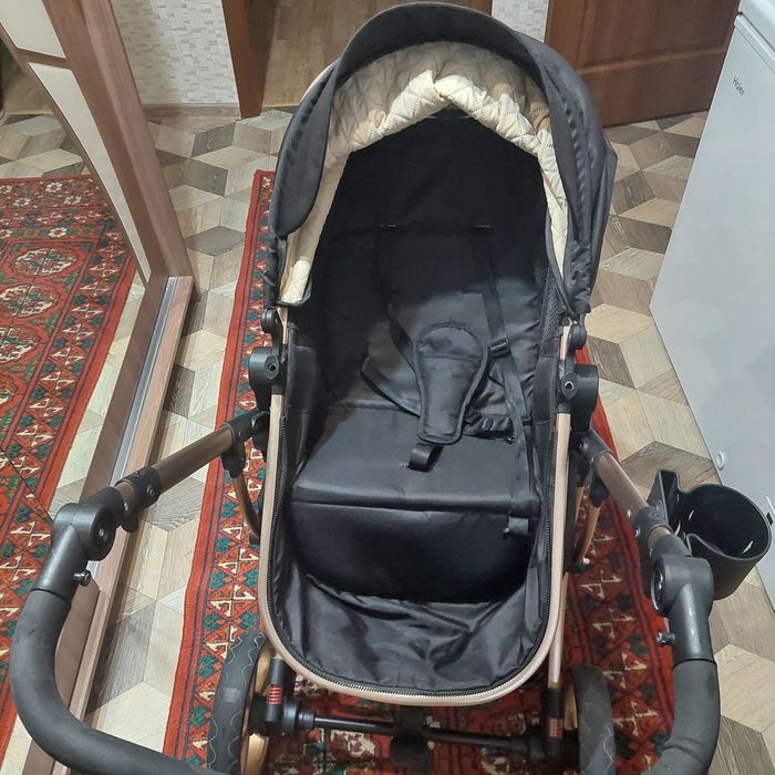Детская коляска в отличном состоянии!