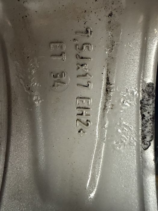 5x112 Hankook 225/60/17 Дот 23г Оригинални