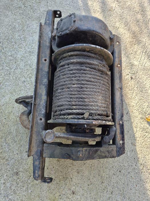 Troliu fontă (Capestan) nou