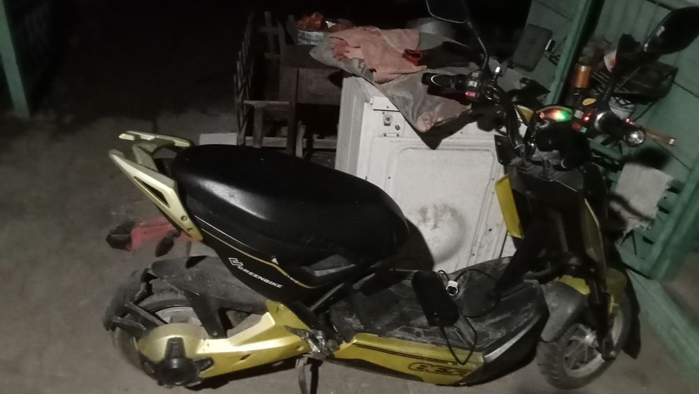 Электро скутер продам