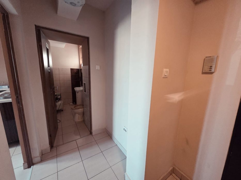 Vand cabinet stomatologic // birou // locuință