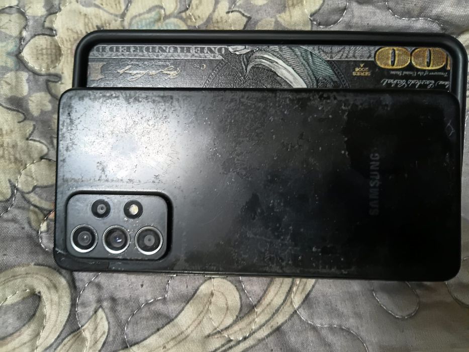 Продам самсунг А52