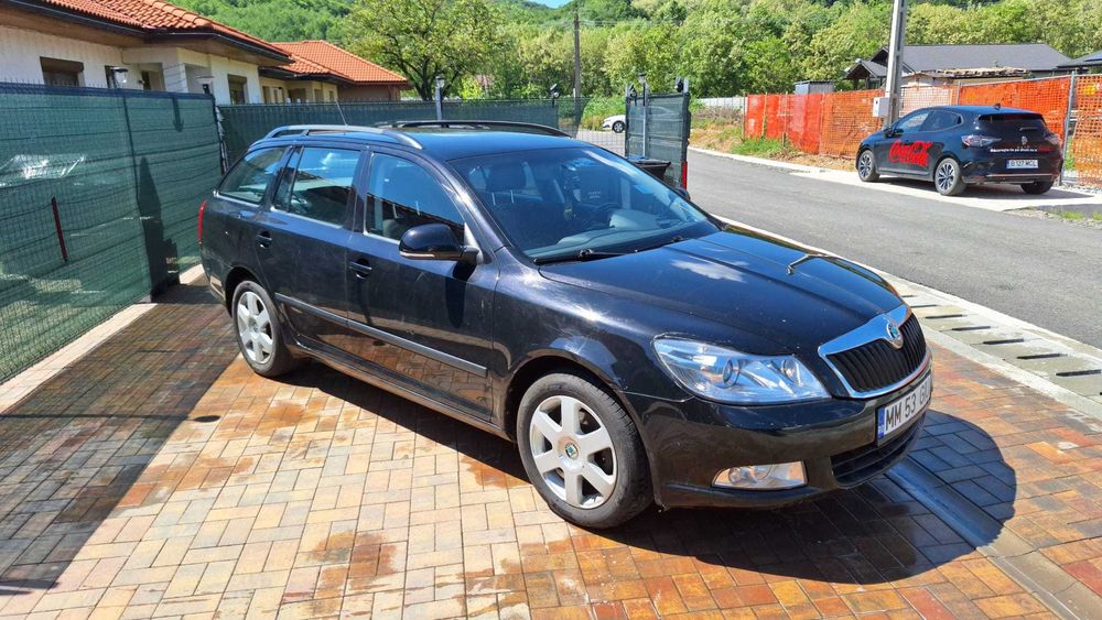 Skoda Octavia 2  Combi 1.6 TDI – 2012 Facelift – 258.000 km (Cotinuu rulaj ~ 20 km/zi)