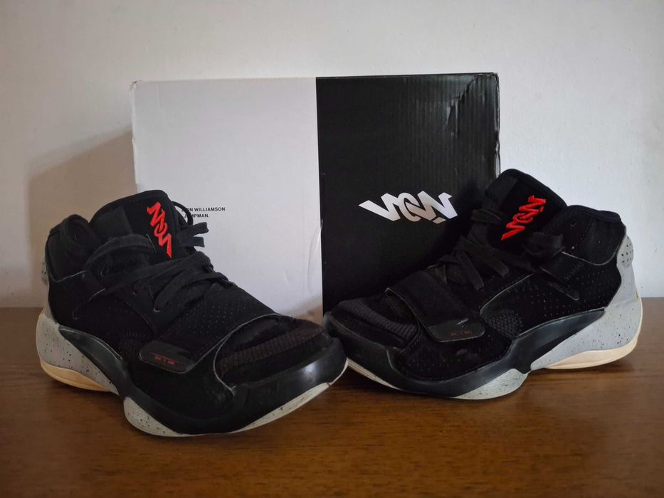 Jordan zion 2 alb-gri