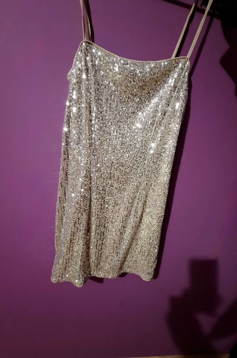 Рокля къса пайети