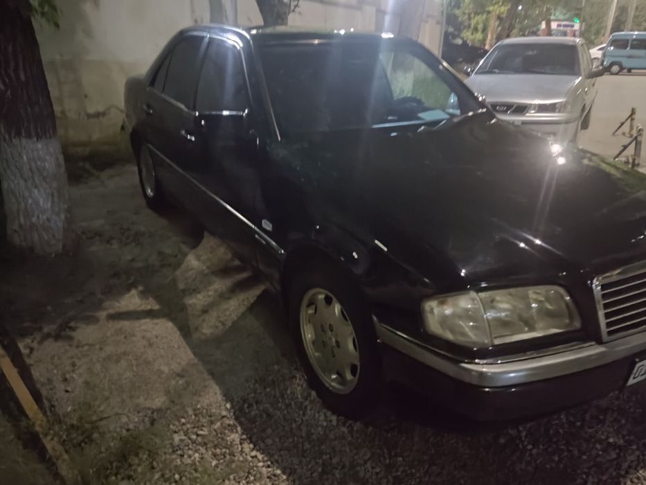 Обменяю мерседес С 180 W 202 1.8л