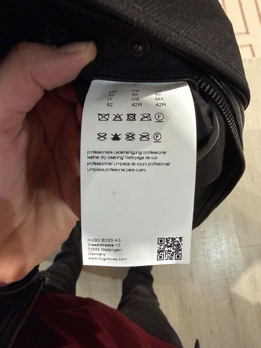 Оригинално мъжко кожено яке BOSS Hugo Boss 52 L черно