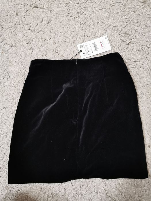 Fusta zara noua cu eticheta