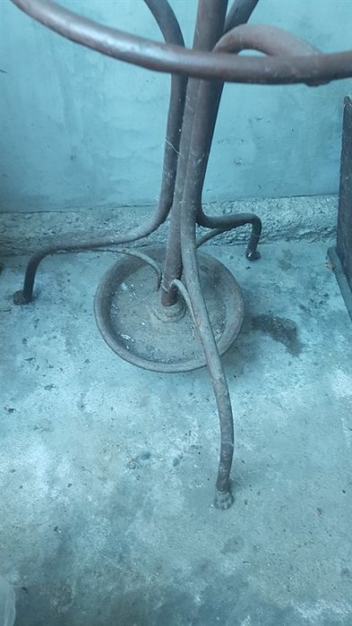 cuier tip pom vechi  din fier 500ron