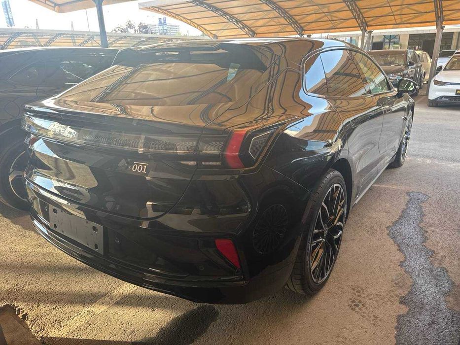 ZEEKR 001 YOU 2025  4 AWD Так-же есть в мокрый асфальт цвете