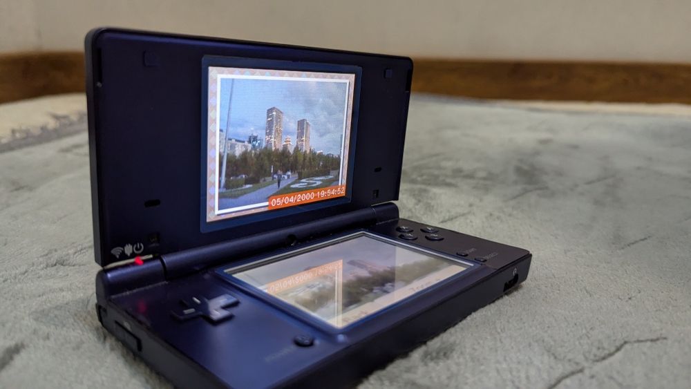 Nintendo DSi R4+SD на 64гб