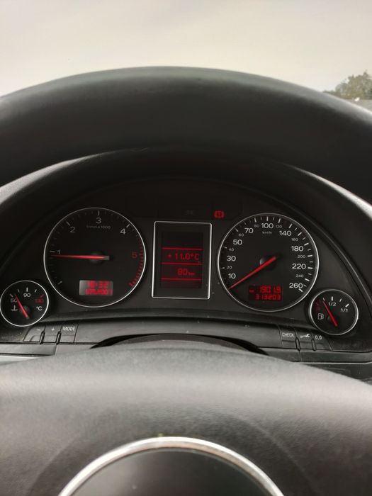 Vând Audi A4 2003
