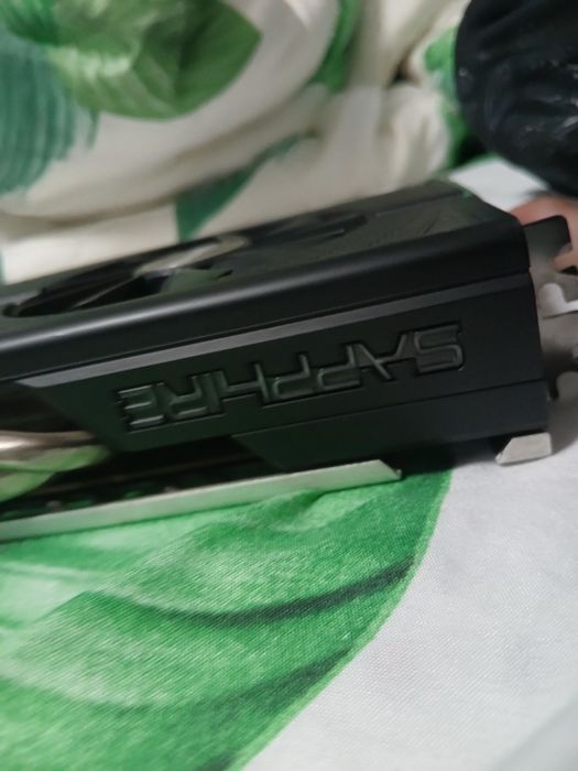 Placa video Nou-Nouță Radeon rx 570 8gb impecabila pentru gaming