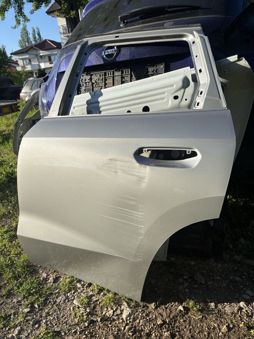 Врата BMW X1 U11