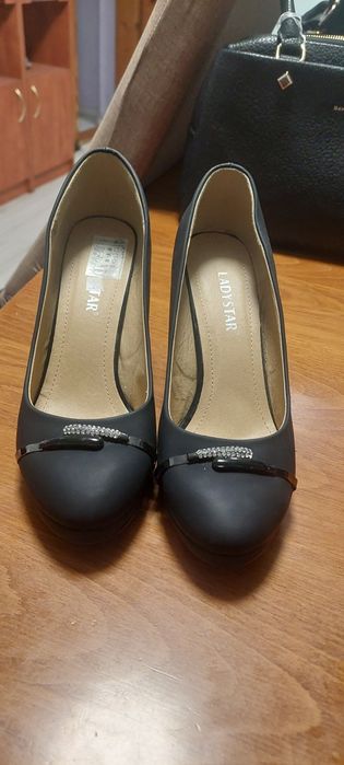 Страхотни  Дамски  обувки