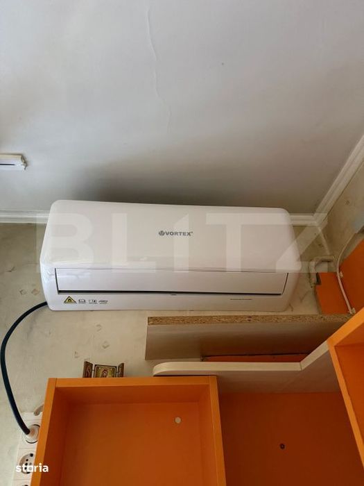 Apartament 4 camere, semidecomandat, 75 mp, zona Centru