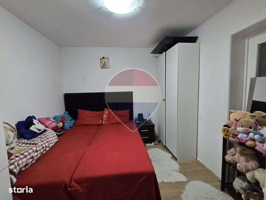 Casă / Vilă cu 4 camere de vânzare în zona Prelungirea Ferentari