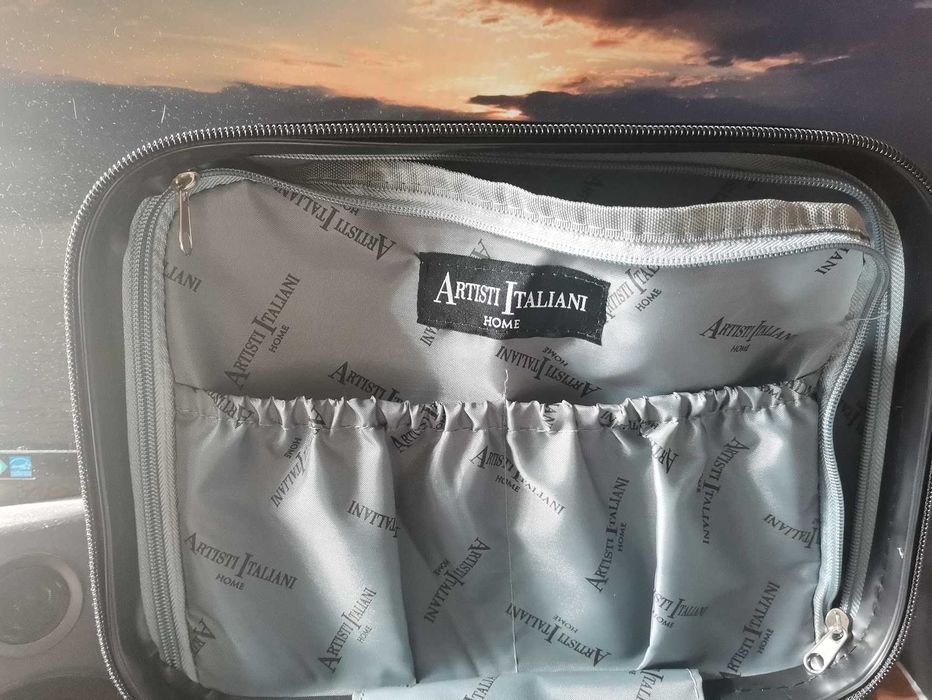 Куфарче. Ръчен багаж.