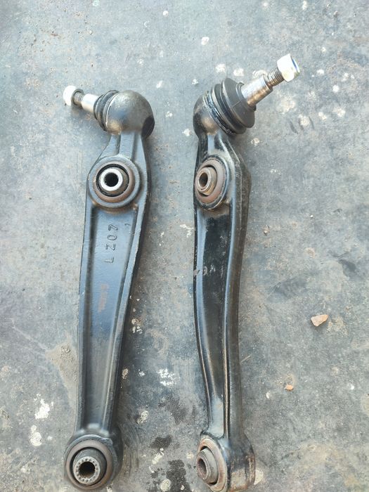 Продам рычаги х5 е70-71