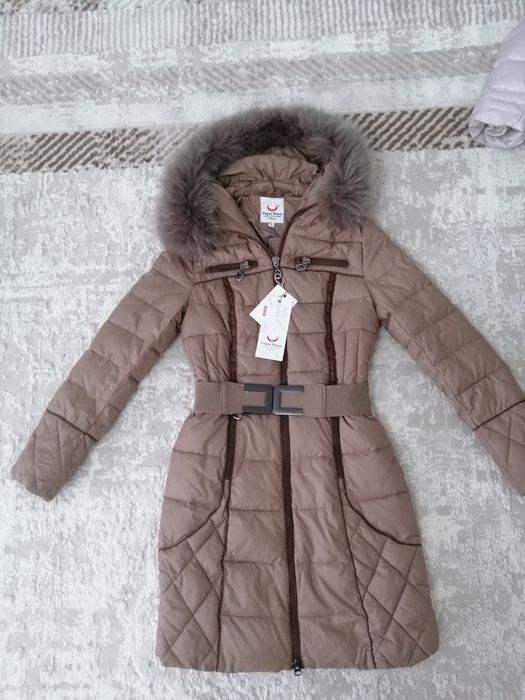 Женские зимные куртки.