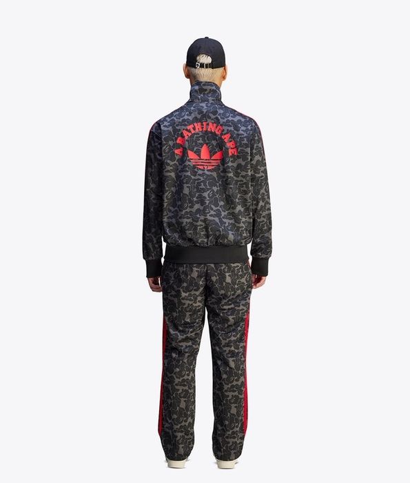 Adidas x BAPE 2 екипа - комплект анцунг М размер