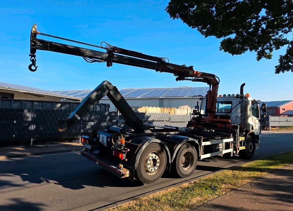 Macara-Abrollkipper Daf Cf