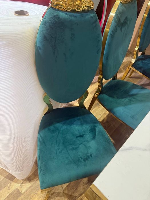 Katta asortimentda to'yxona va restoranlarga stullar optom narxlarda