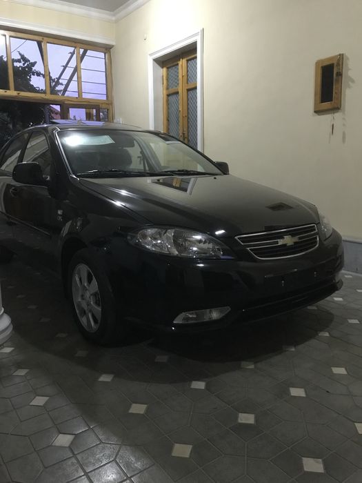 Jentra 2023 qora rang