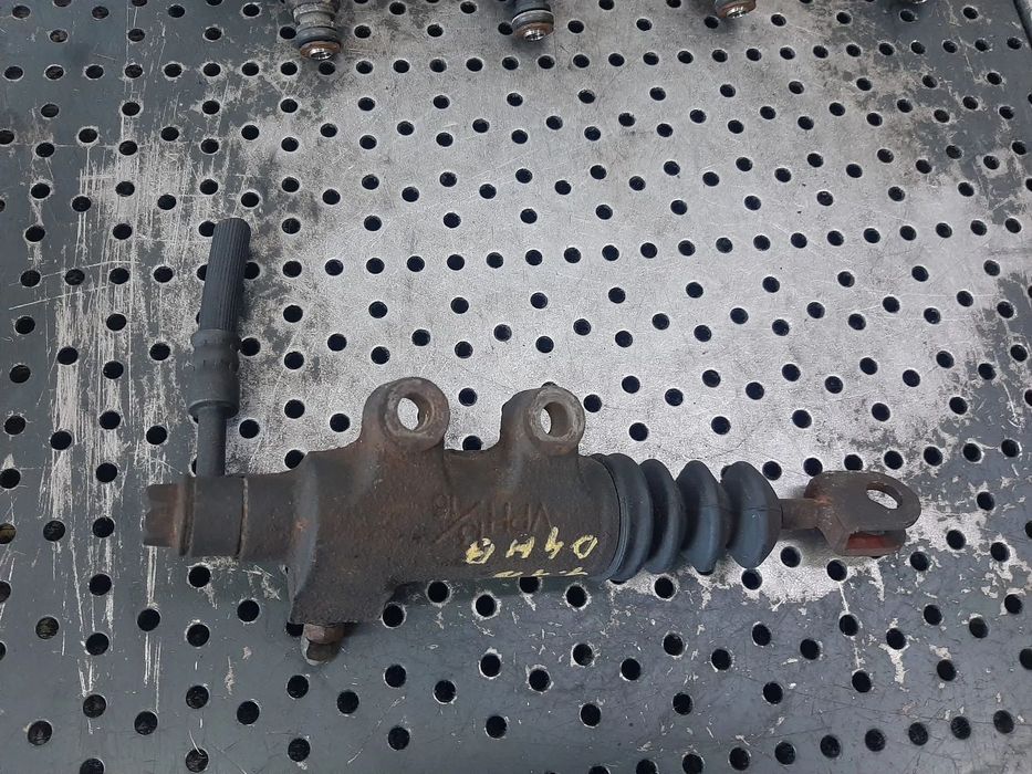 pompa ambreiaj  d4hb 1.1b hyundai getz  2004