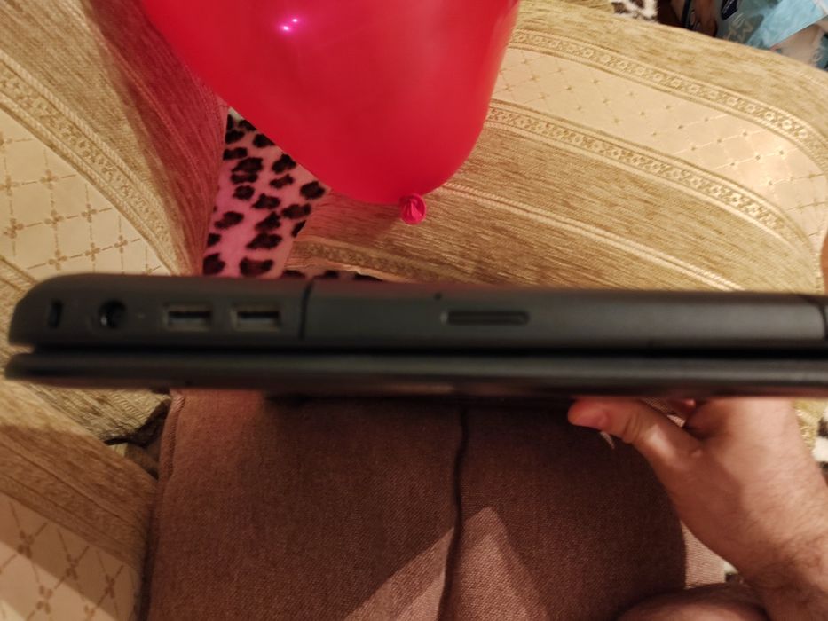 Ноутбук Intel Core i3 – почти новый!