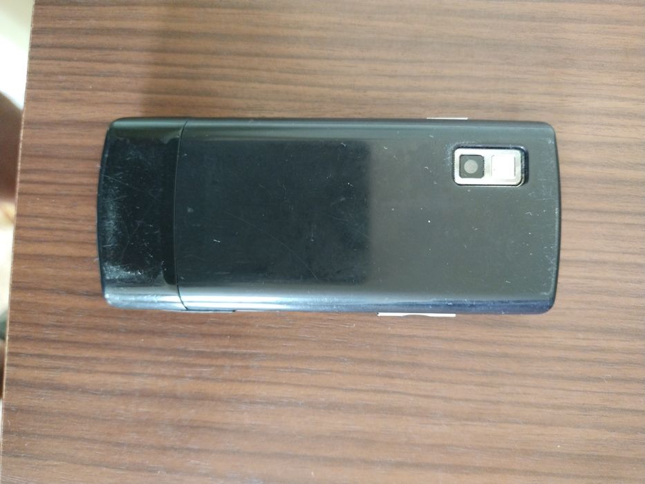 Продам кнопочный телеф.самсунг 5212