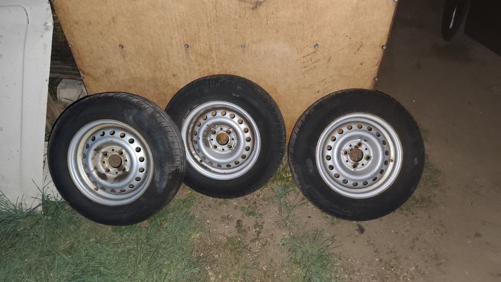 Продам колеса комплект