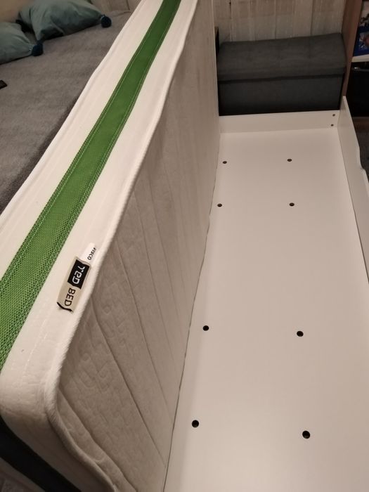 Чекмедже и матрак за легло сандвич 90/200